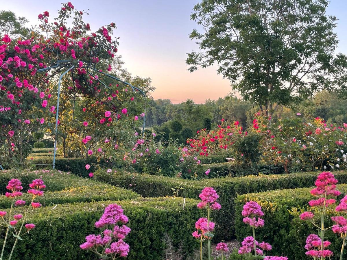 Les Jardins Haute Couture Huismes Экстерьер фото